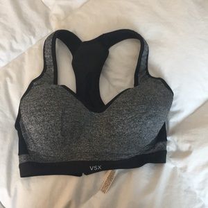 Women’s sports bra